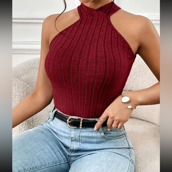 Luxe open tie back halter tank top - Picture 2 of 4